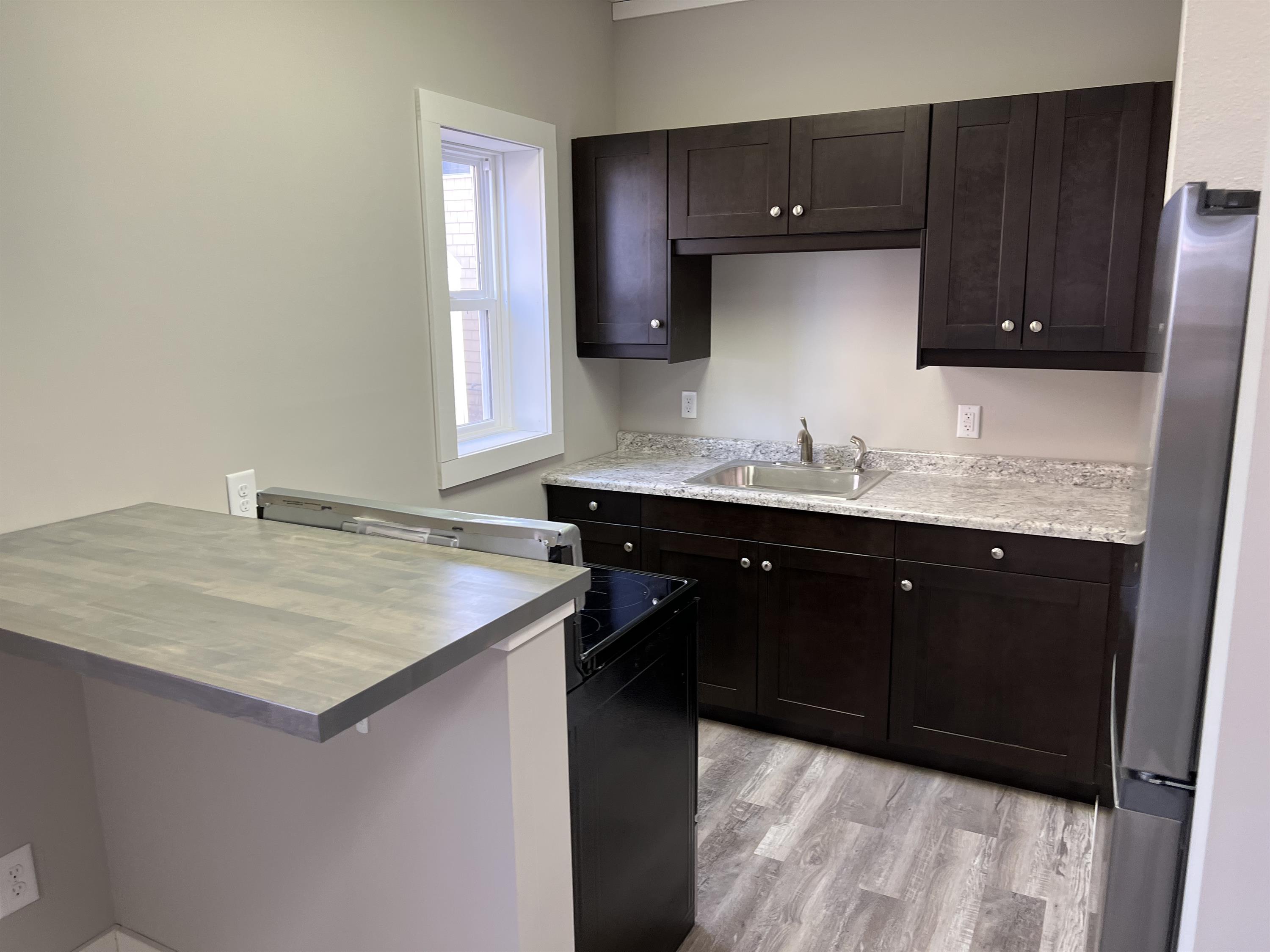 409 Elm Ave Unit 2